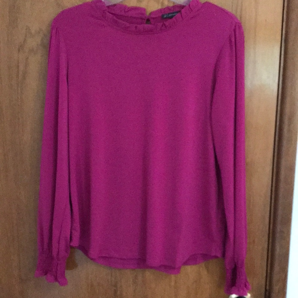 💗 Adrianna Papell Magenta Ruffle Blouse Size M💗